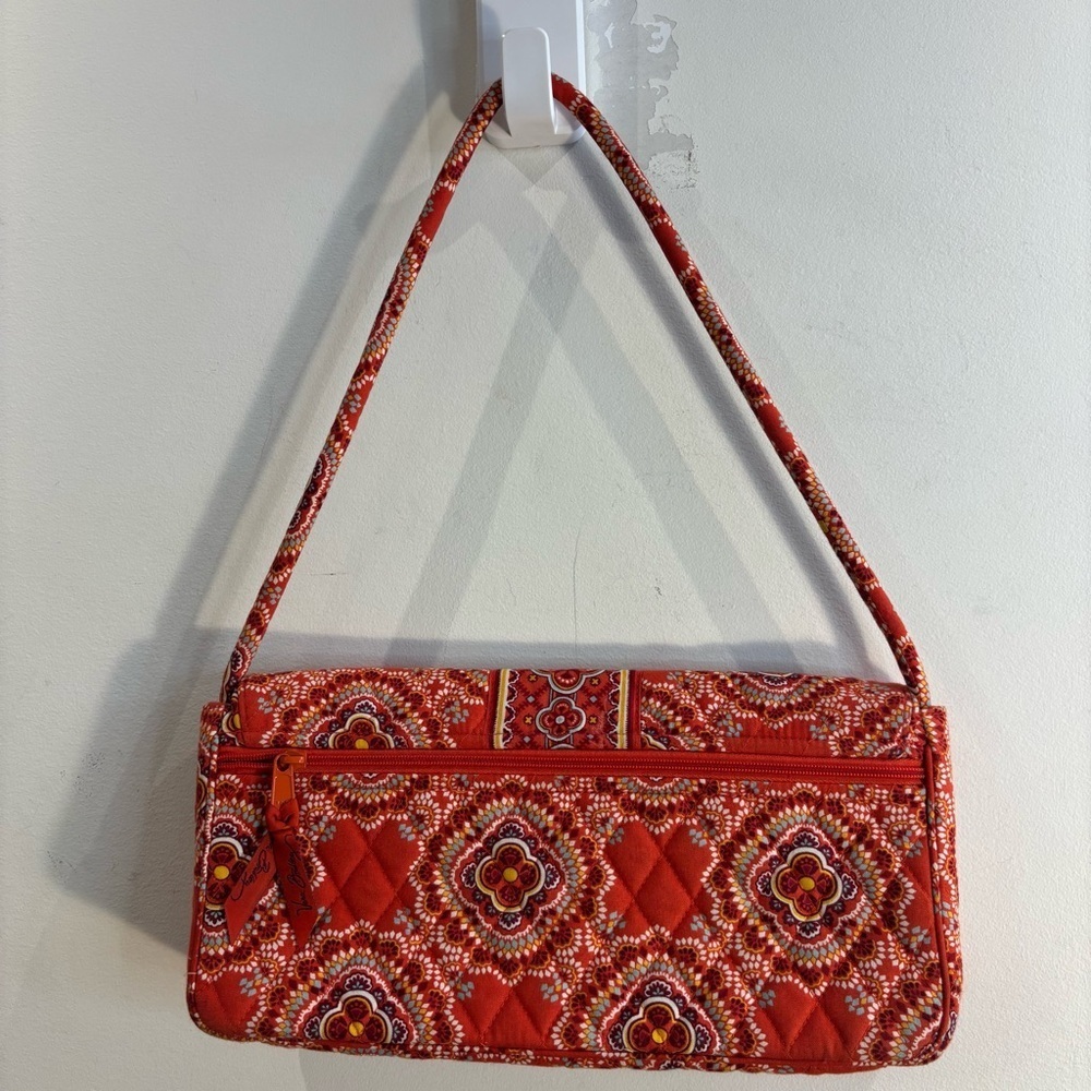 VERA BRADLEY Baguette Shoulder Bag Paisley Print Front Knot Snap Closure Quilted - Picture 3 of 16